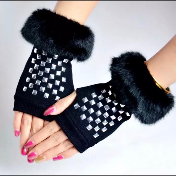 Accessories - Black Faux Fur Stud Fingerless Gloves